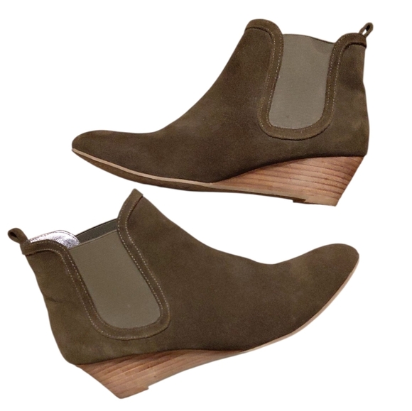Pilcro and the Letterpress Shoes - Anthropologie Pilcro and the Letterpress Green Suede Ankle Boot Size 8 Booties